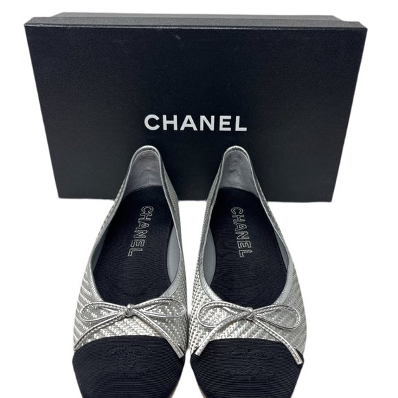 Chanel Metallic PVC Grosgrain Cap Toe Silver Ballerina Flats Size- Size 38 - Picture 2 of 6